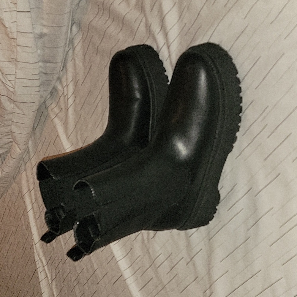 Mia Shoes | Mia Leigha Black Platform Boots | Color: Black | Size 9 1/2